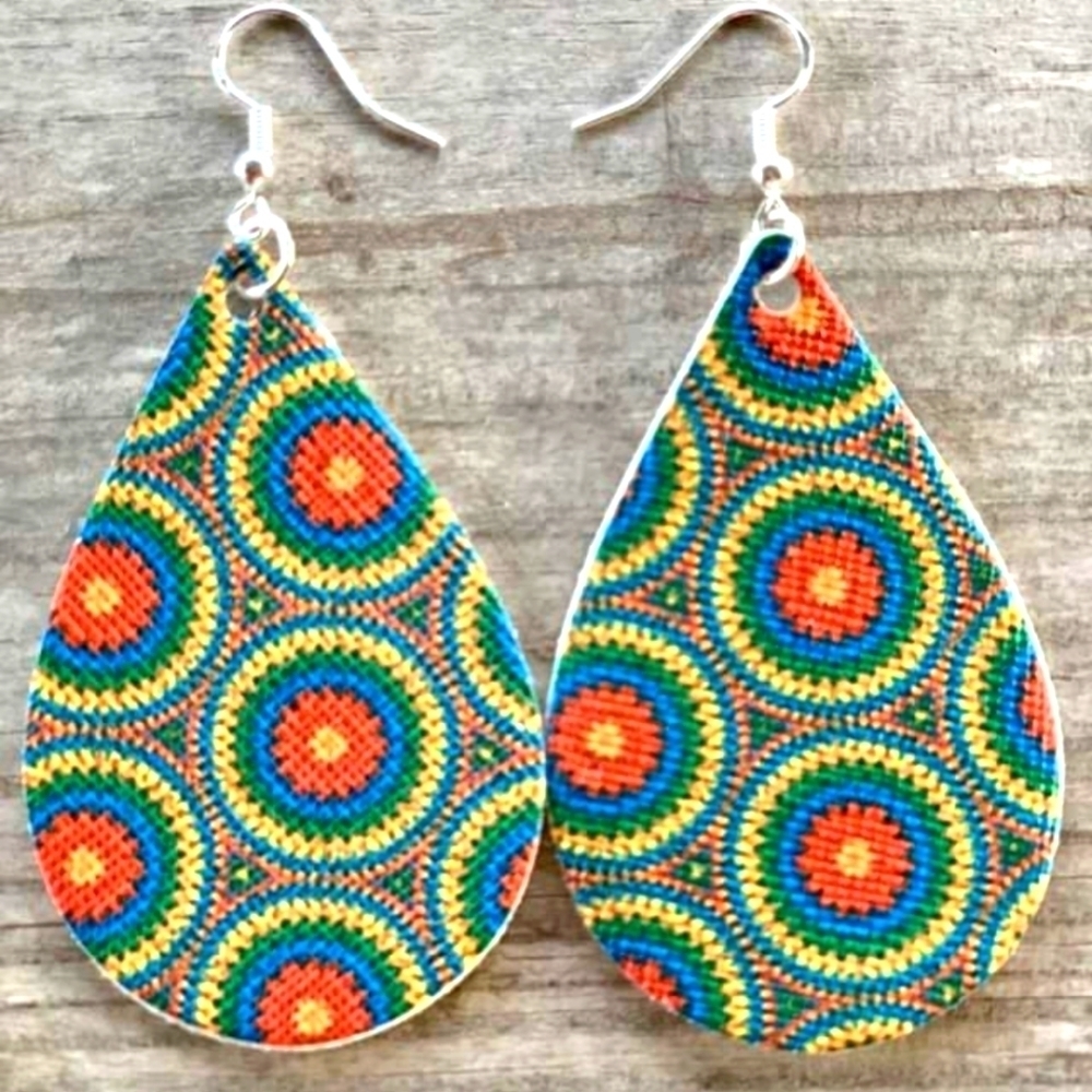 NEW AFRICAN HANGING EARRINGS